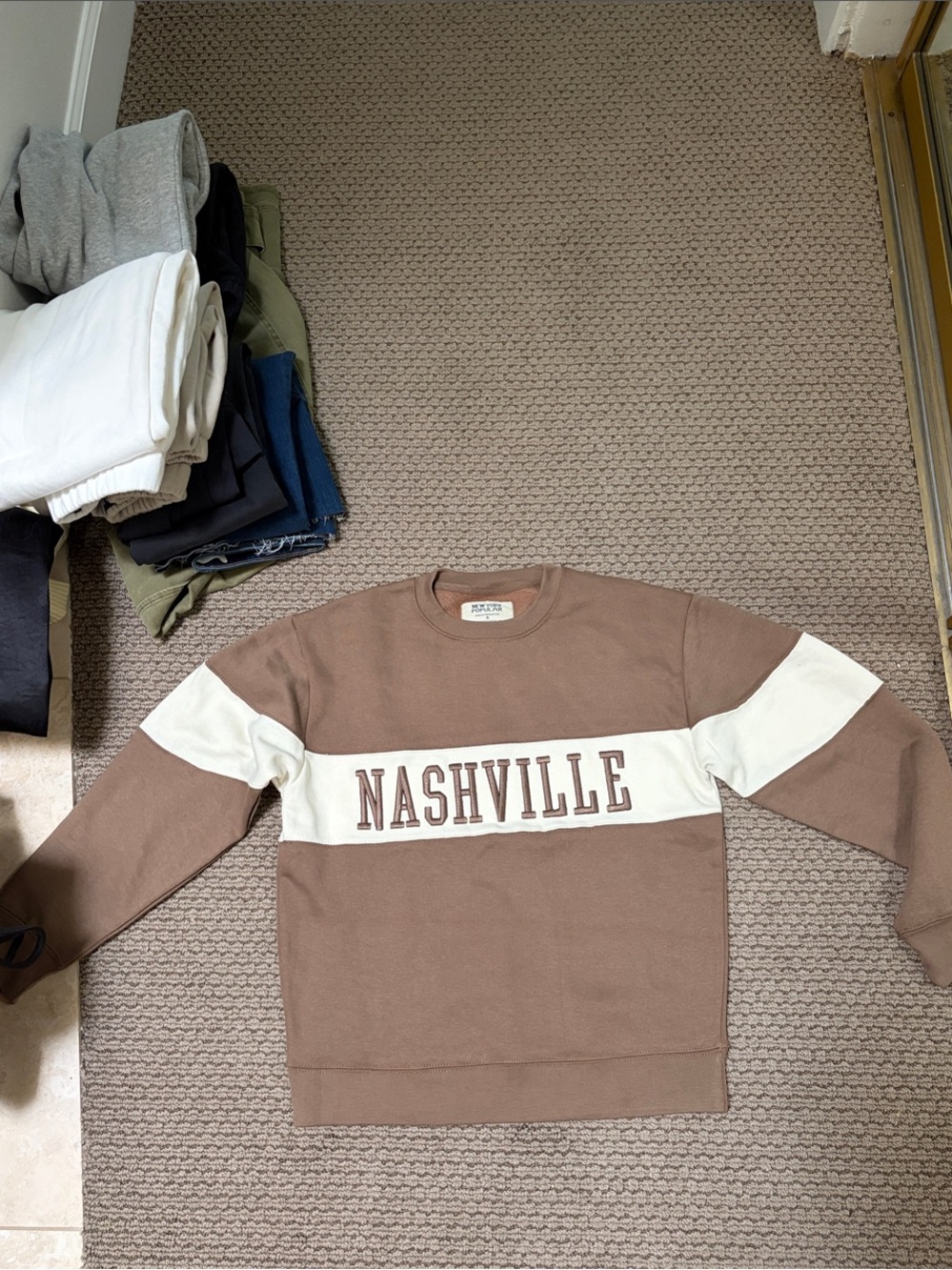 New York Popular Nashville Brown Crewneck